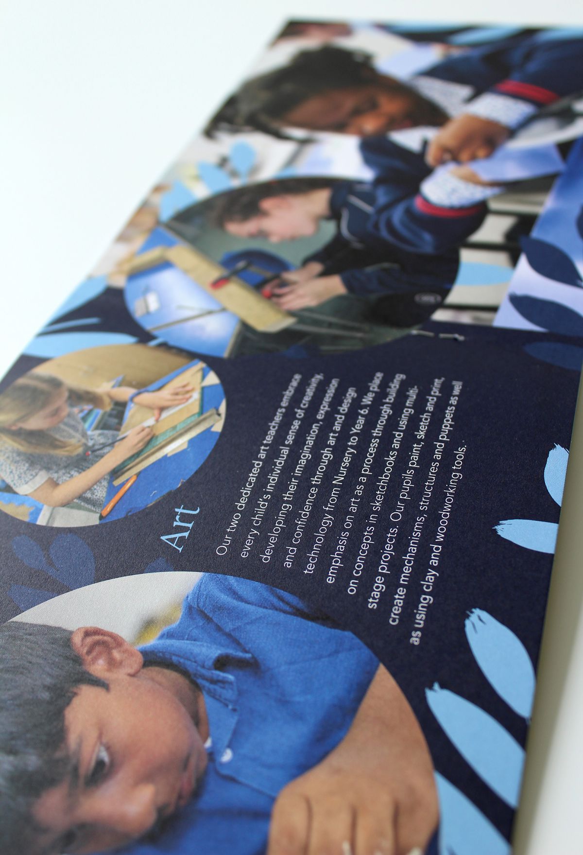 Prospectus art circles page
